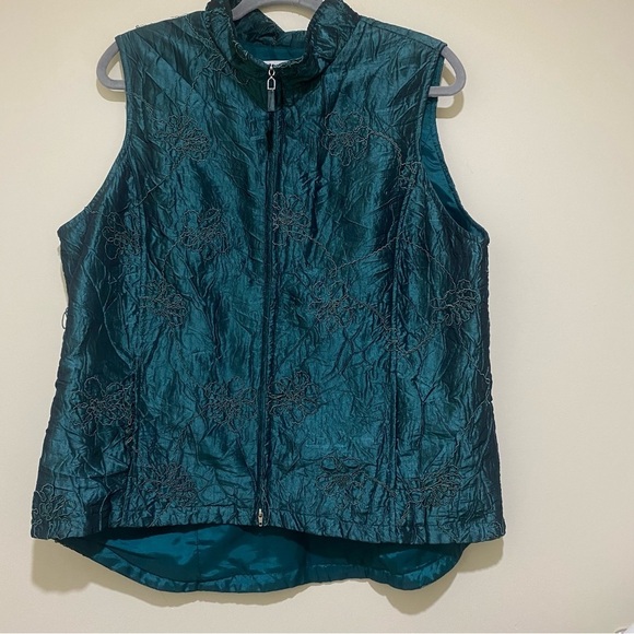 Women’s Coldwater Creek Brand Metallic Green Floral Zip-Up Lightweight Vest S: L - Picture 1 of 13